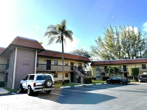 21904 Lake Forest Circle #106