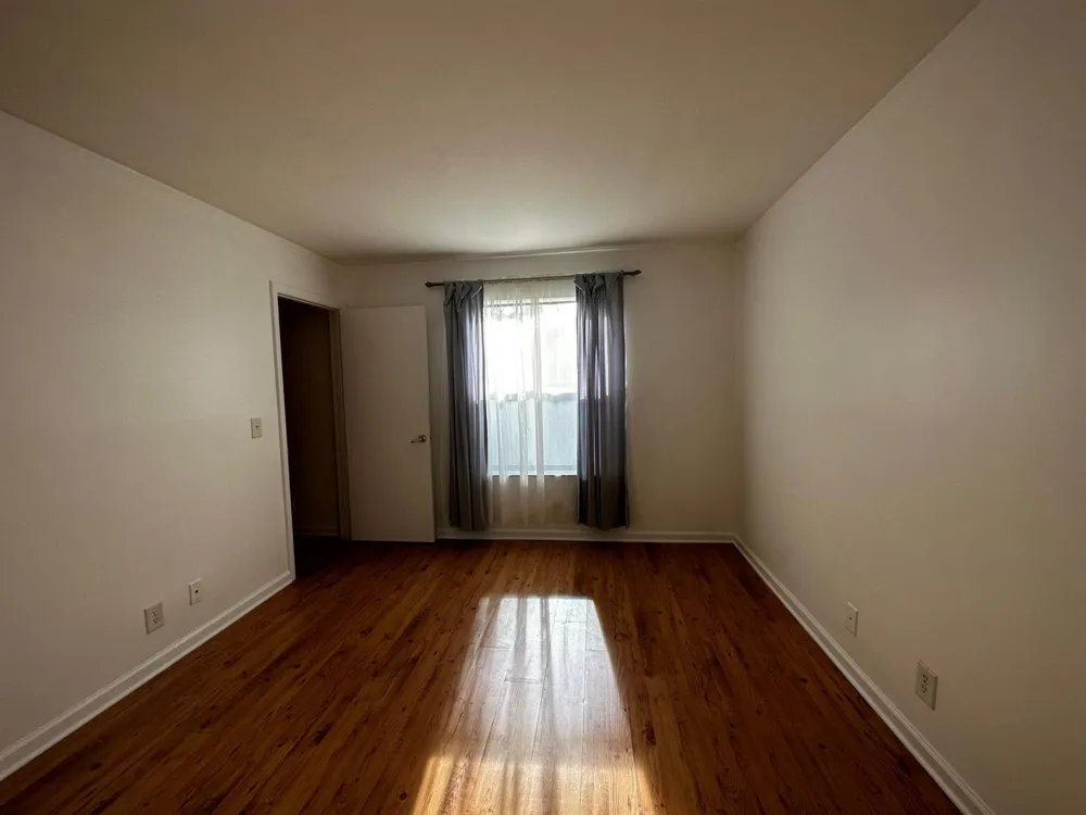 21904 Lake Forest Circle #106 Boca Raton, FL 33433