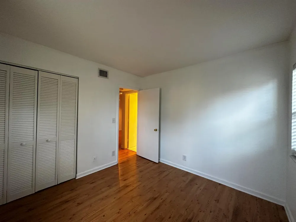 21904 Lake Forest Circle #106 Boca Raton, FL 33433
