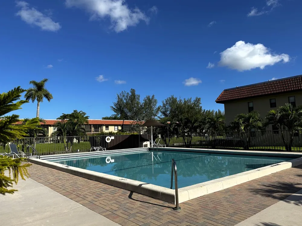 21904 Lake Forest Circle #106 Boca Raton, FL 33433