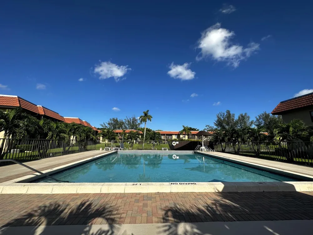 21904 Lake Forest Circle #106 Boca Raton, FL 33433