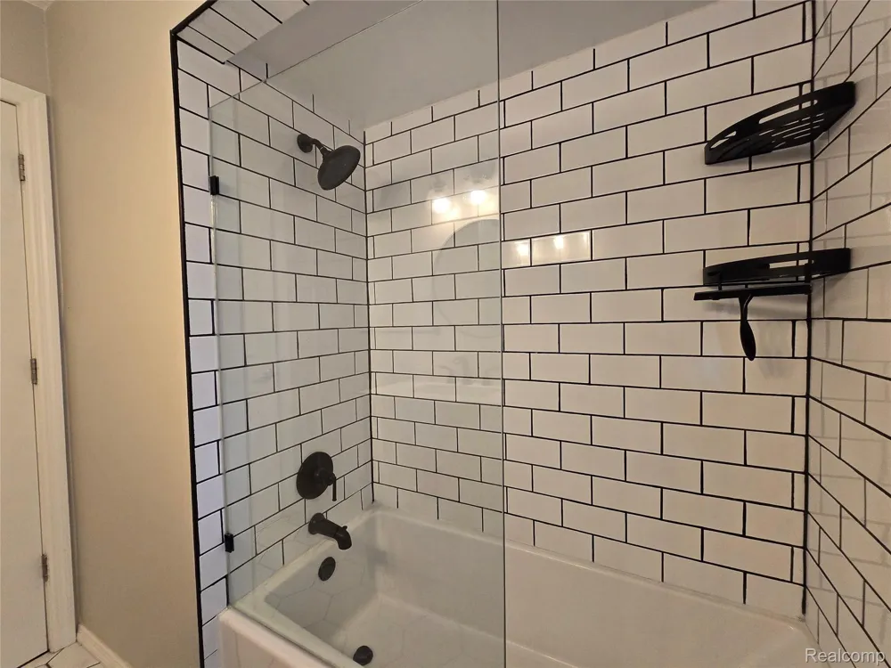 203 S Wilson Avenue Royal Oak City, MI 48067