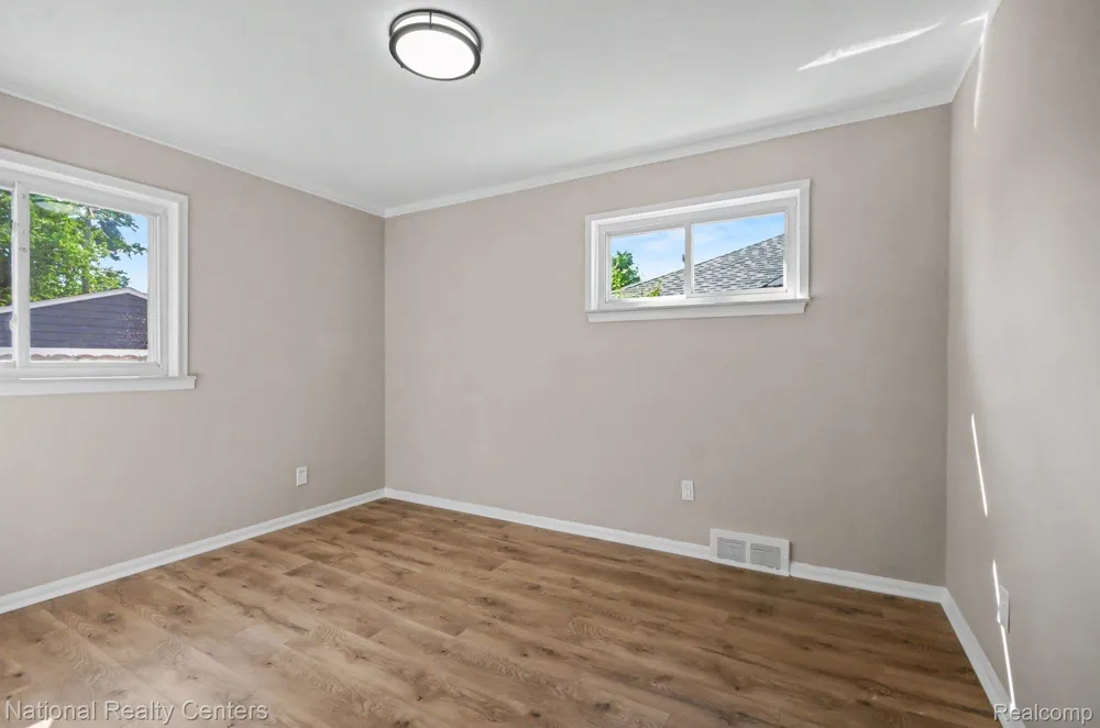 241 S Manitou Avenue Clawson City, MI 48017