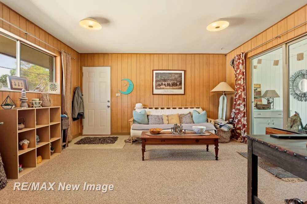 2720 Warwick Street Saginaw City, MI 48602