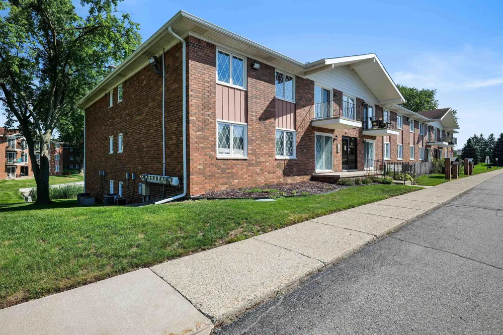 54669 Shelby Road Shelby Charter Township, MI 48316