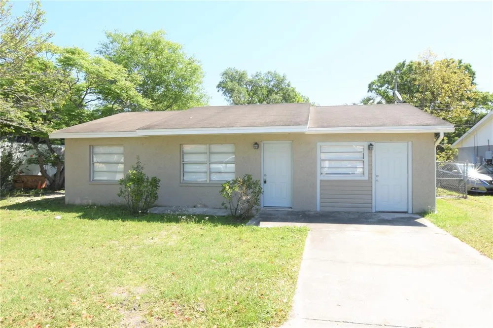 1224 WATERVIEW BOULEVARD E Lakeland, FL 33801