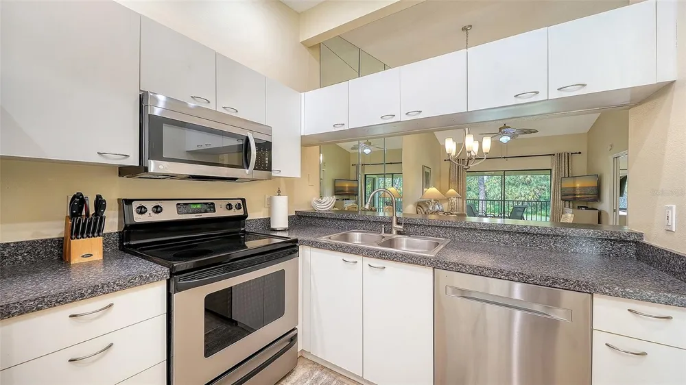 7584 EAGLE CREEK DRIVE #7584 Sarasota, FL 34243