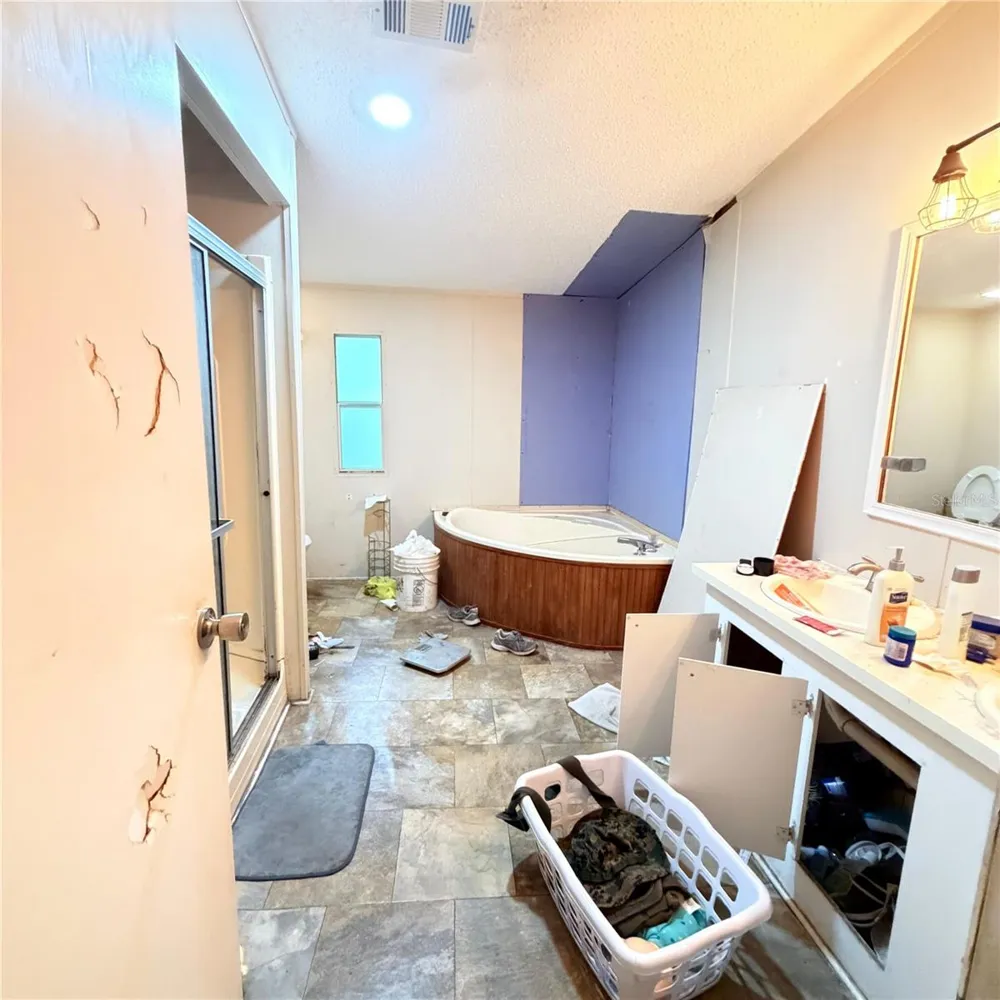 20315 GREENWING ROAD Altoona, FL 32702