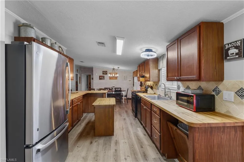 4480 Fort Simmons Avenue Labelle, FL 33935