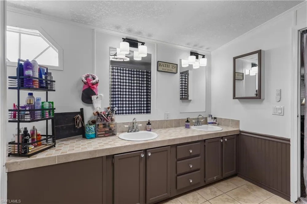 4480 Fort Simmons Avenue Labelle, FL 33935