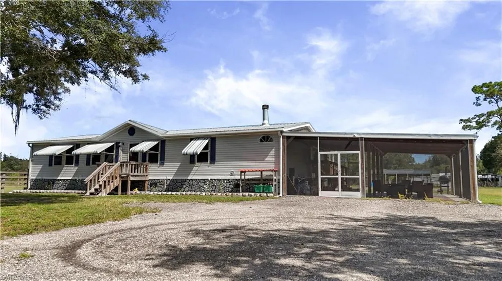 4480 Fort Simmons Avenue Labelle, FL 33935