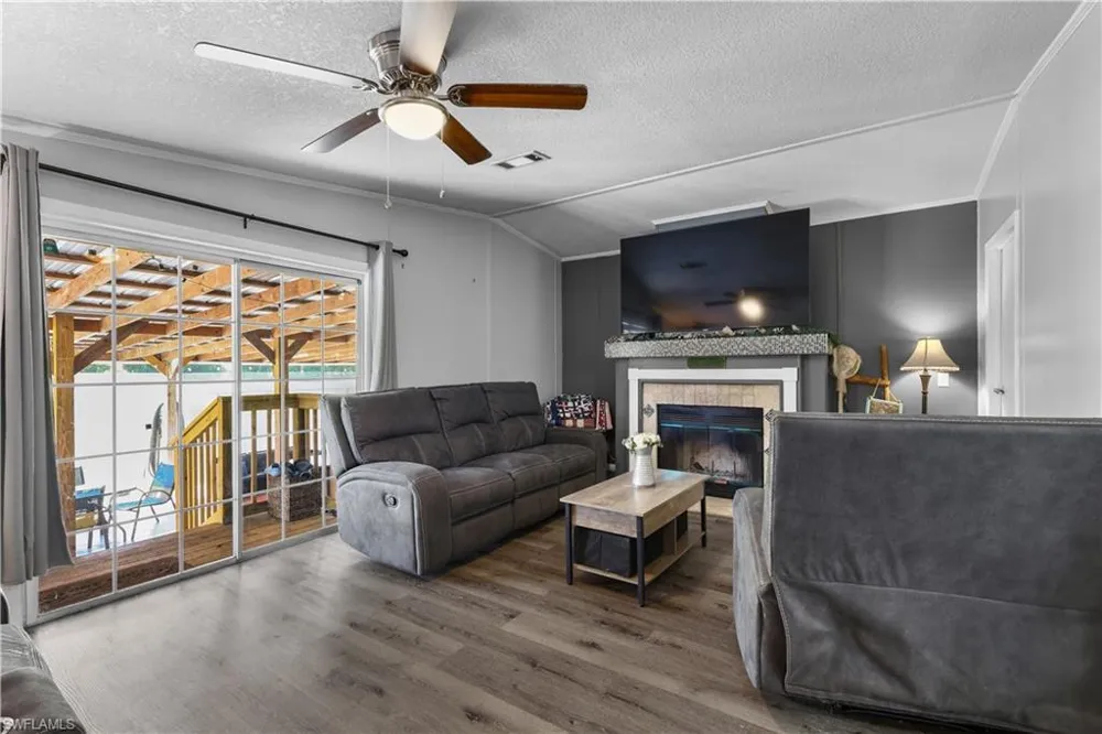 4480 Fort Simmons Avenue Labelle, FL 33935