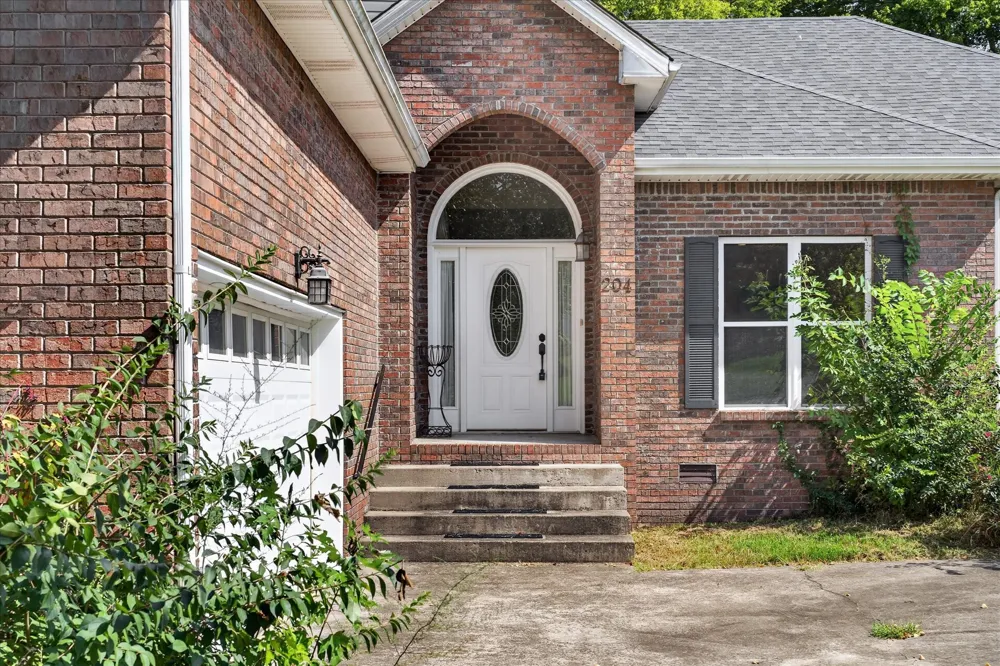 204 Cheshire Rd Clarksville, TN 37043