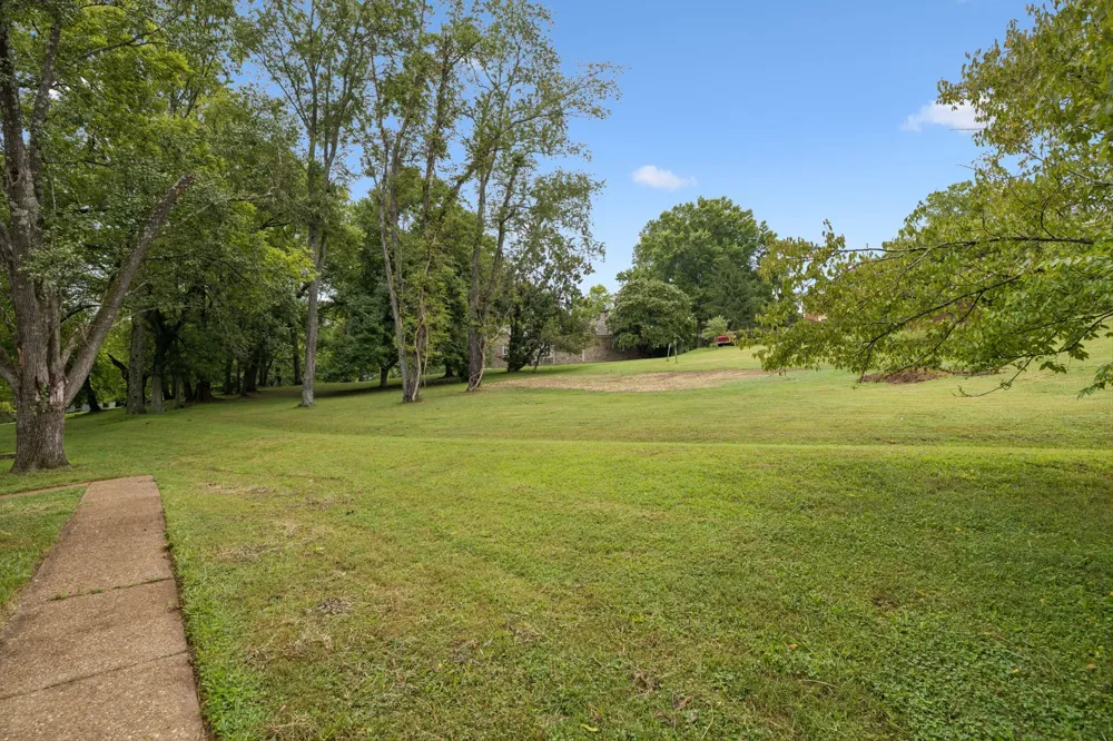 1005 Vista Cir Franklin, TN 37067