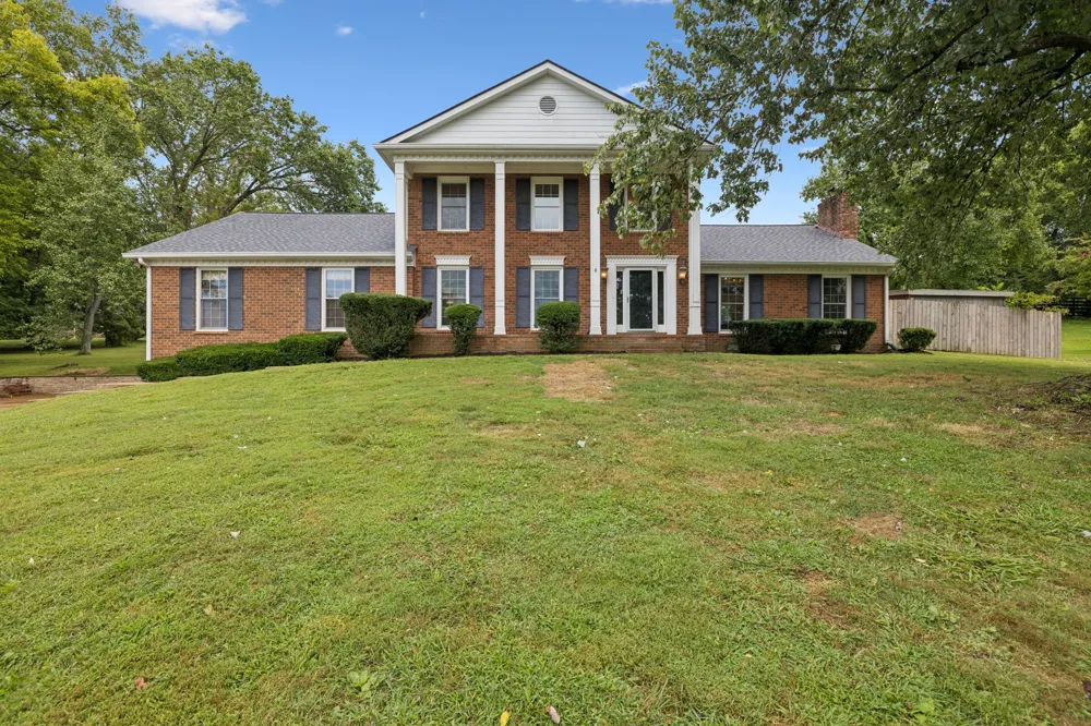 1005 Vista Cir Franklin, TN 37067