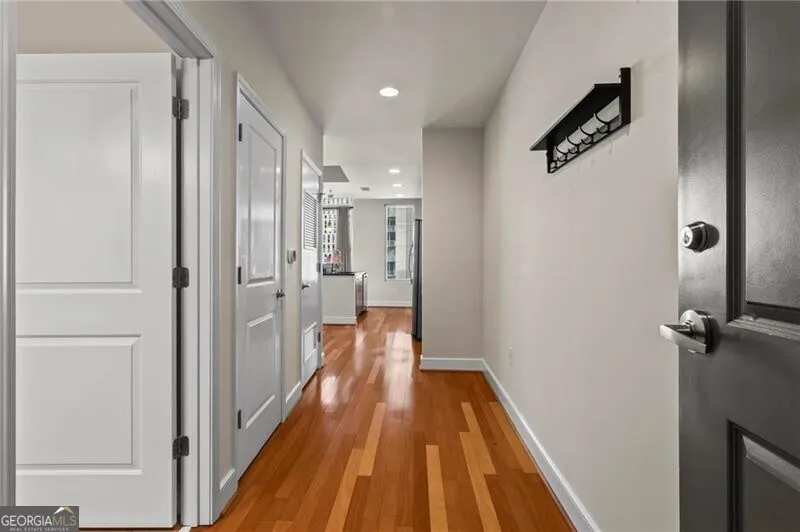 44 Peachtree PL NW Atlanta, GA 30309