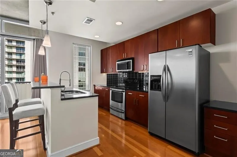 44 Peachtree PL NW Atlanta, GA 30309