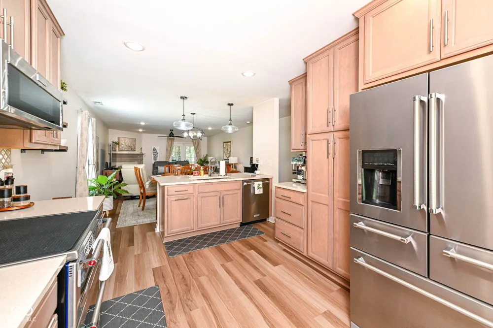 8360 Quillen Drive Avon, IN 46123