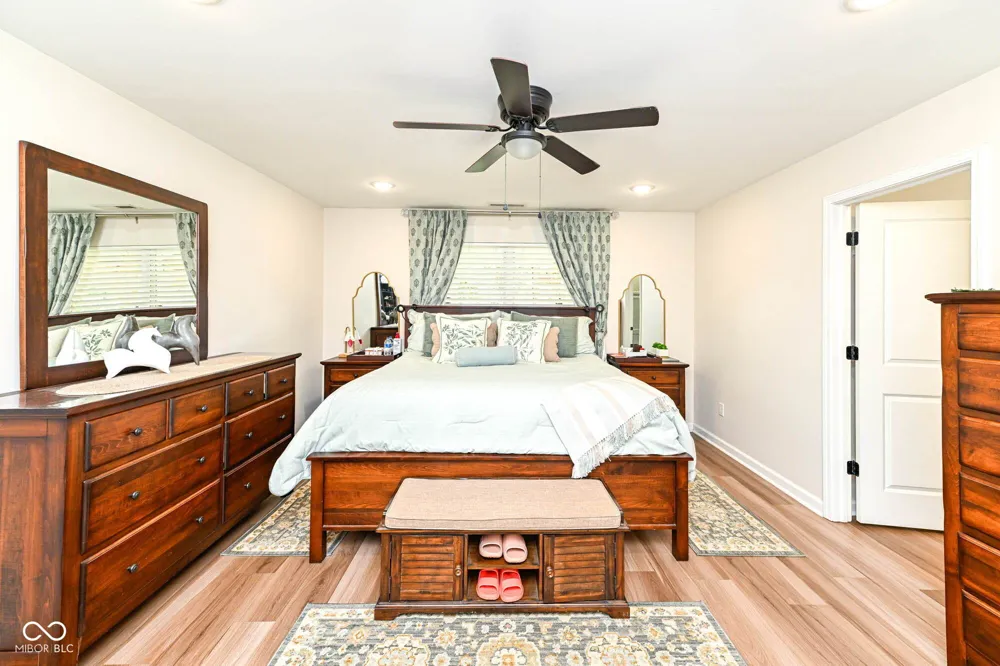 8360 Quillen Drive Avon, IN 46123