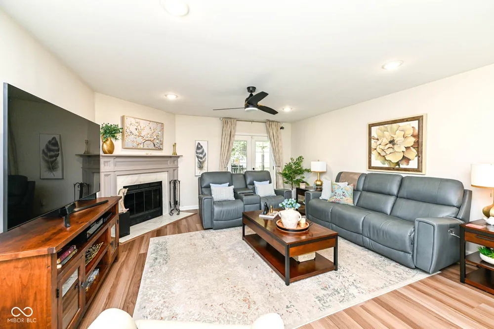 8360 Quillen Drive Avon, IN 46123