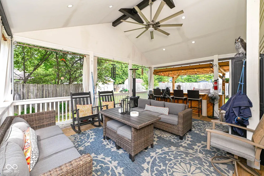 8360 Quillen Drive Avon, IN 46123