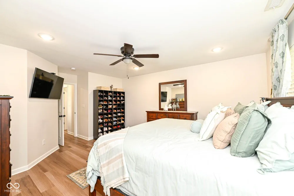 8360 Quillen Drive Avon, IN 46123