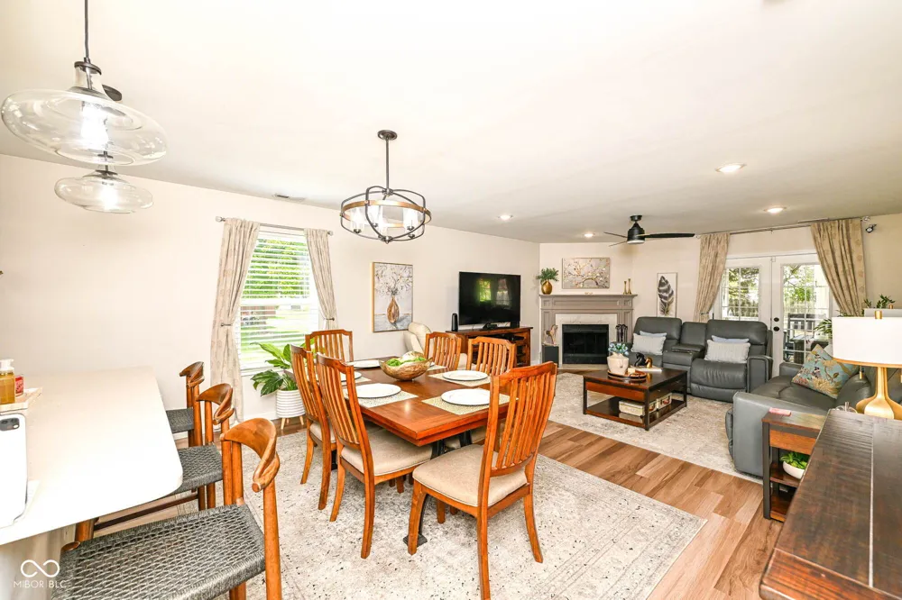 8360 Quillen Drive Avon, IN 46123