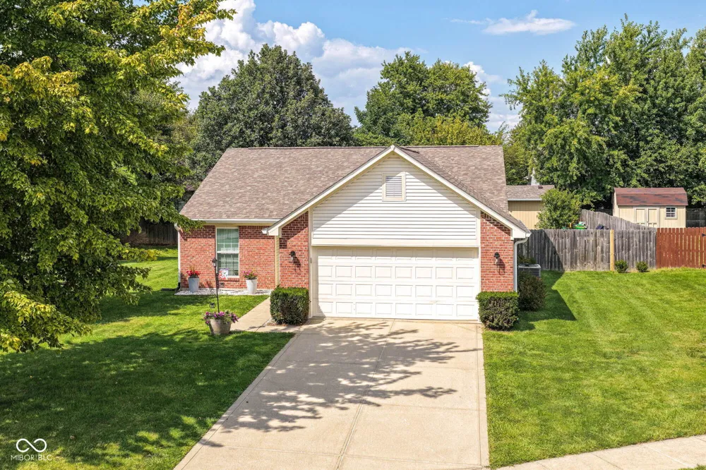 8360 Quillen Drive Avon, IN 46123