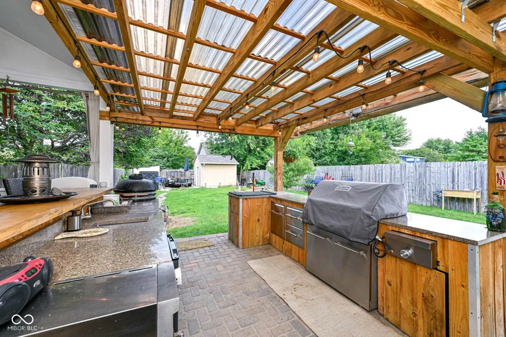 8360 Quillen Drive Avon, IN 46123