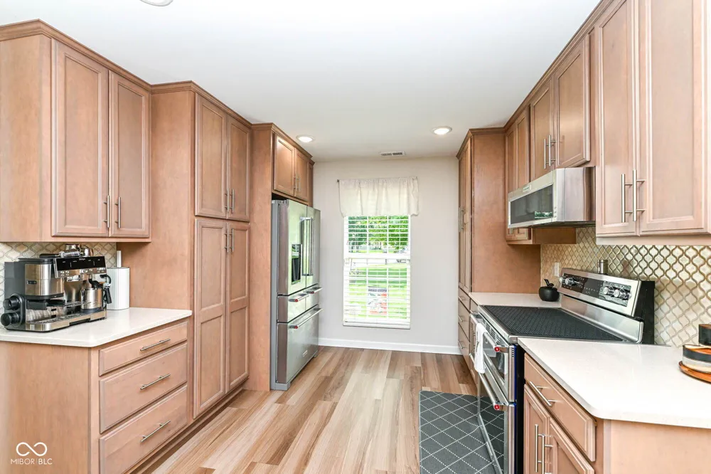 8360 Quillen Drive Avon, IN 46123