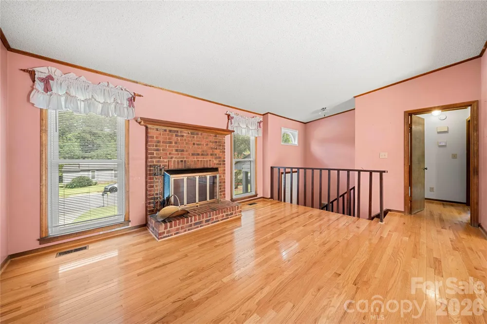 1810 Oak Hollow Road Gastonia, NC 28054