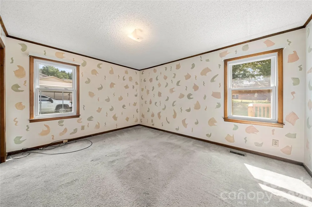 1810 Oak Hollow Road Gastonia, NC 28054