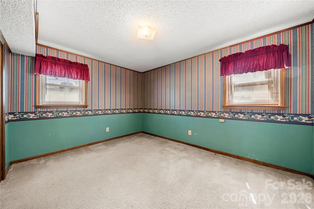 1810 Oak Hollow Road Gastonia, NC 28054