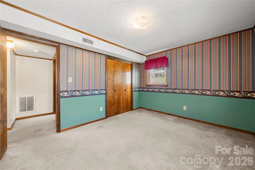 1810 Oak Hollow Road Gastonia, NC 28054
