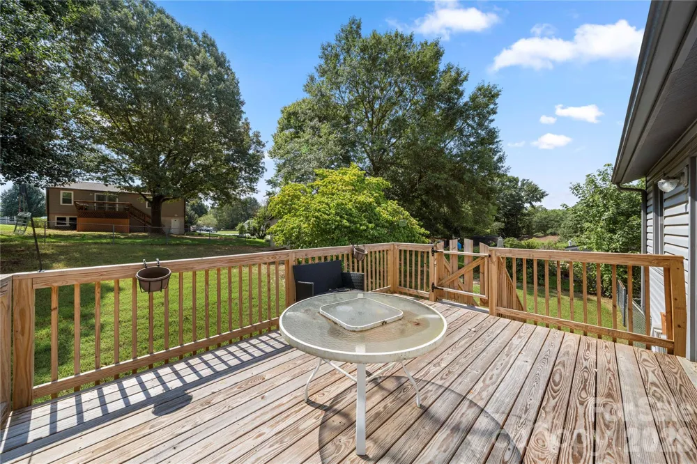 1810 Oak Hollow Road Gastonia, NC 28054