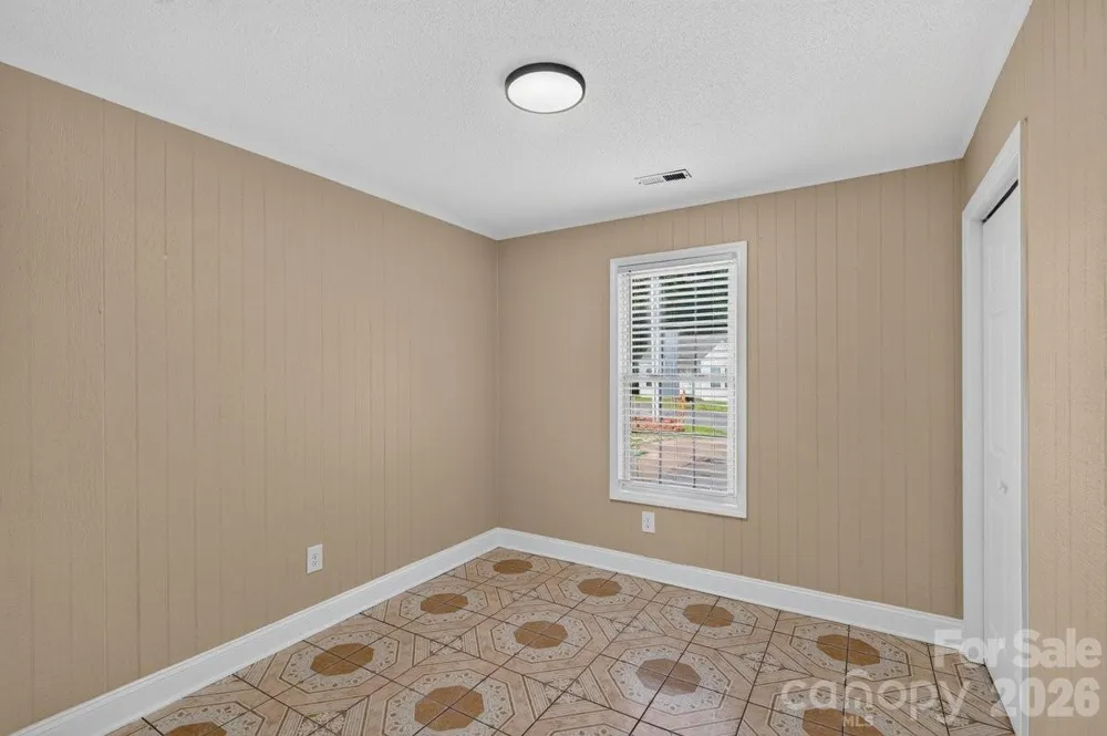 407 S Trenton Street Gastonia, NC 28052