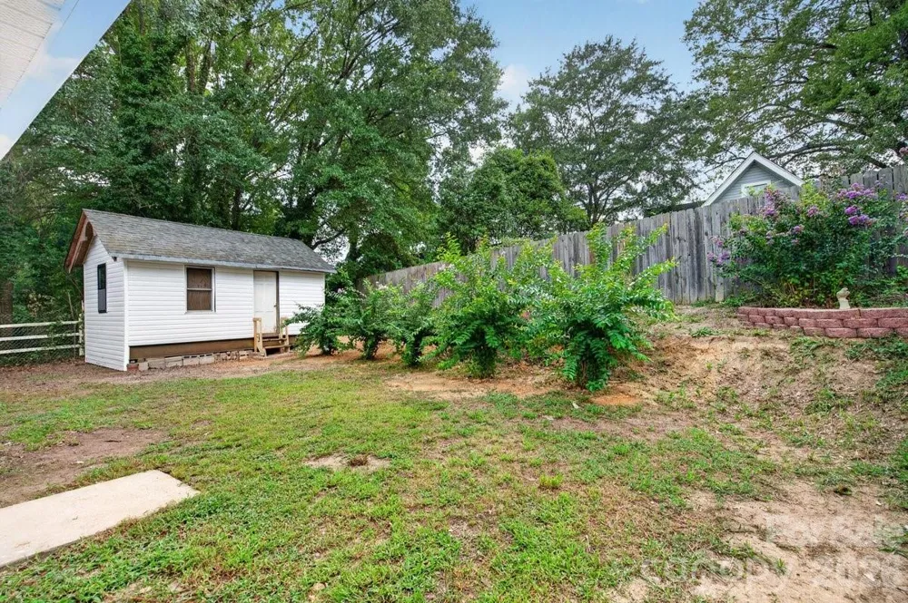 407 S Trenton Street Gastonia, NC 28052