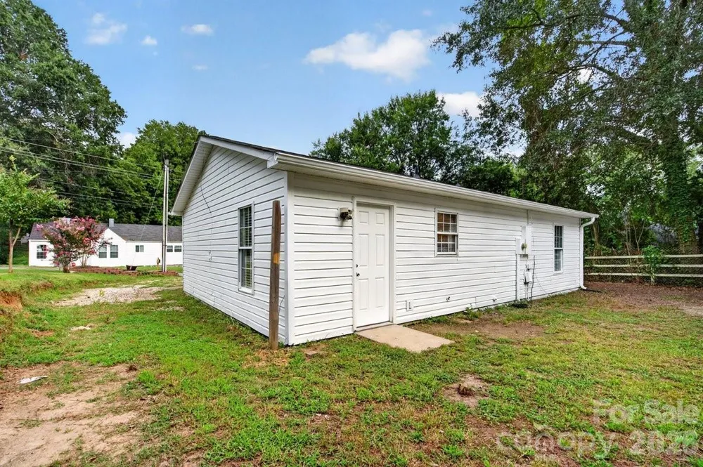 407 S Trenton Street Gastonia, NC 28052