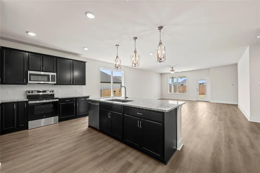 8008 Townsend Drive Waco, TX 76708