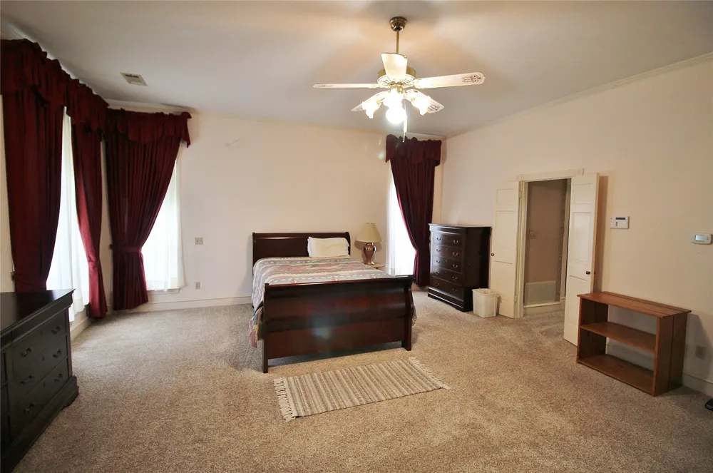 8150 Bob White Road Waxahachie, TX 75167