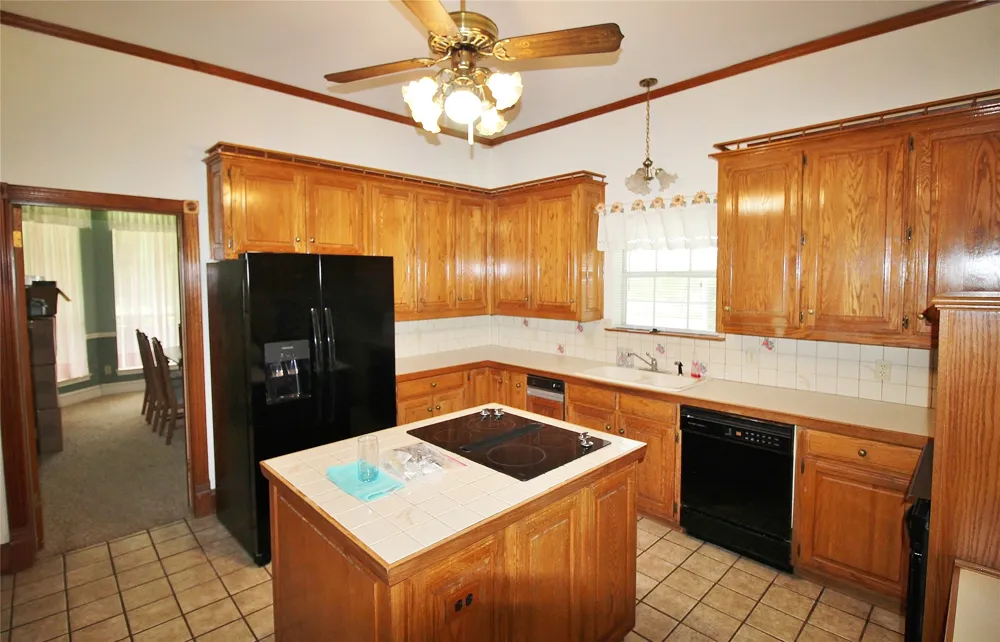 8150 Bob White Road Waxahachie, TX 75167