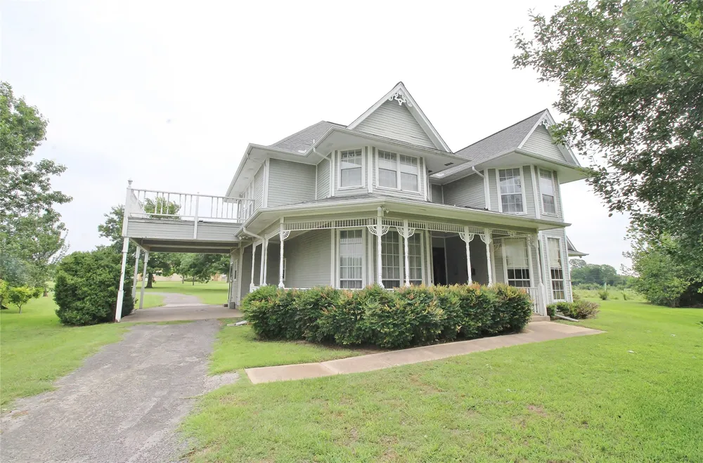 8150 Bob White Road Waxahachie, TX 75167