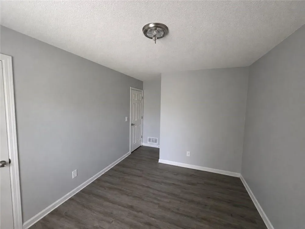 17 Winchester Drive Euharlee, GA 30145