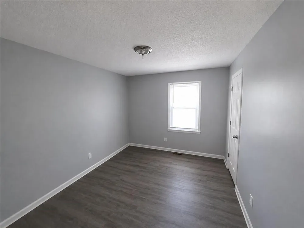 17 Winchester Drive Euharlee, GA 30145