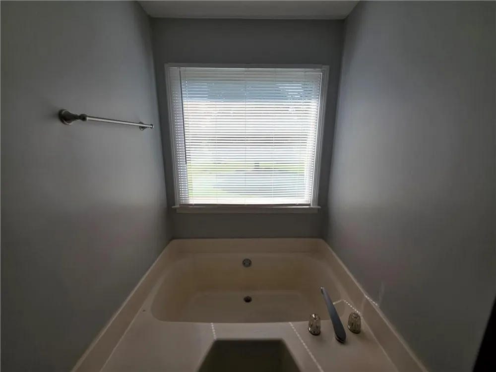 17 Winchester Drive Euharlee, GA 30145