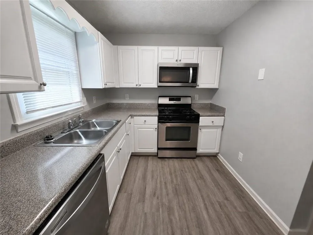 17 Winchester Drive Euharlee, GA 30145