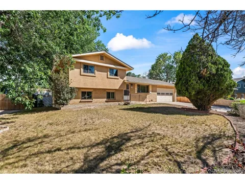 4025 Carefree Circle