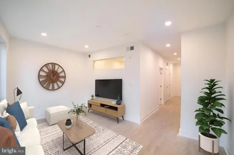1325 LEE STREET #UNIT 300
