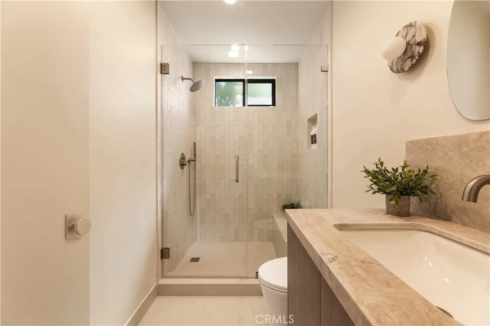 5724 Bianca Encino, CA 91316