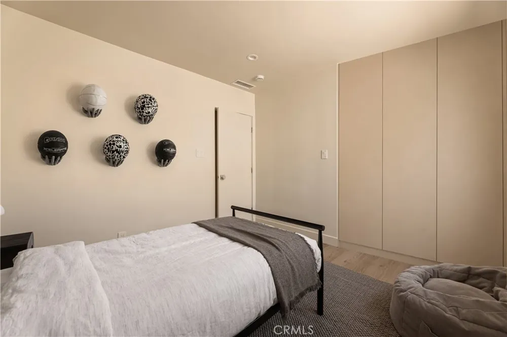 5724 Bianca Encino, CA 91316
